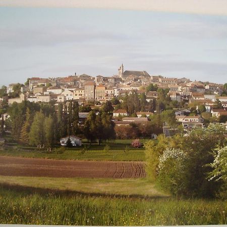 Petit Gite Des Augustins Monflanquin Buitenkant foto