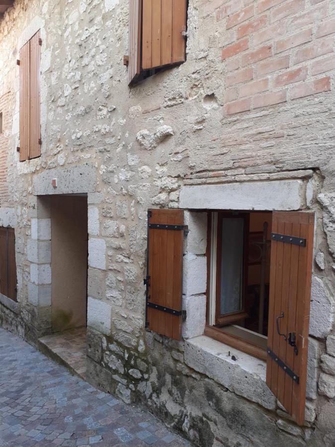 Petit Gite Des Augustins Monflanquin Buitenkant foto